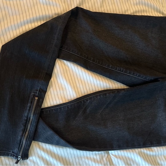 Athleta Sculptek zipper jeans size 6Tall - Picture 3 of 5